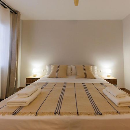 Bravissimo Figuerola, Spacious 3-Bedroom Apartment Girona Esterno foto